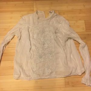 2/$20 embroidered lightweight boho crop top